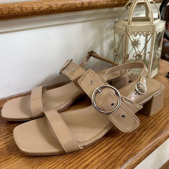 Open Toe Sandals - Picture 2 of 3